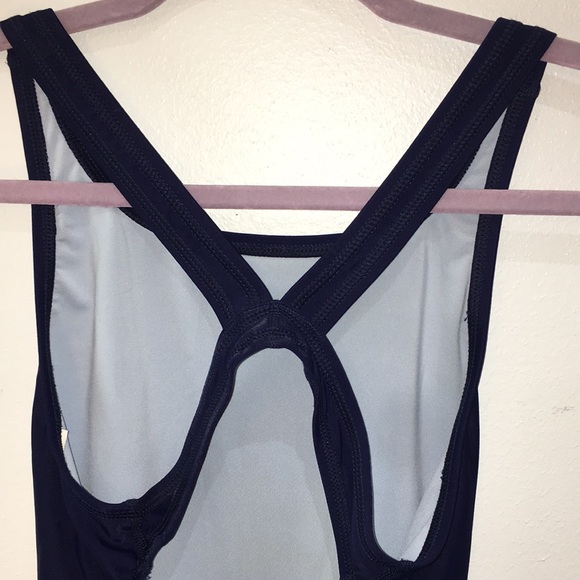 Nike 34 Women’s 8 Swimsuit One piece Navy - Picture 4 of 16